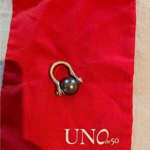 UNOde50 Silver and Gray Ring